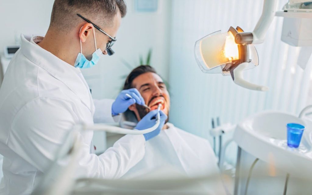 Aesthetic Dentistry Vs. Cosmetic Dentistry: What Are The Differences?