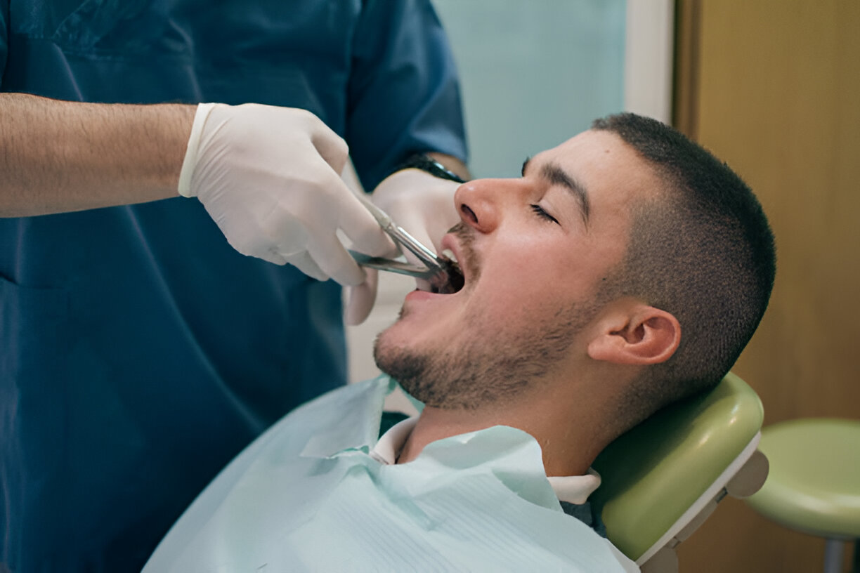 The Benefits of Tooth Extractions for Oral Health_3